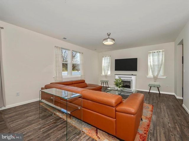 12661 BARTON DR, Hagerstown, MD 21740
