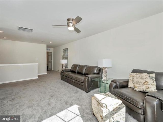 12661 BARTON DR, Hagerstown, MD 21740