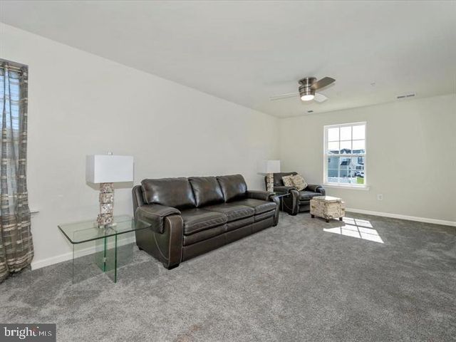 12661 BARTON DR, Hagerstown, MD 21740