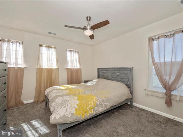 12661 BARTON DR, Hagerstown, MD 21740