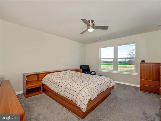 12661 BARTON DR, Hagerstown, MD 21740