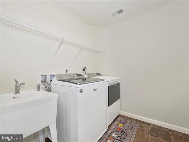 12661 BARTON DR, Hagerstown, MD 21740