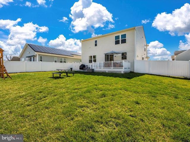 12661 BARTON DR, Hagerstown, MD 21740