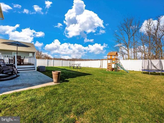 12661 BARTON DR, Hagerstown, MD 21740