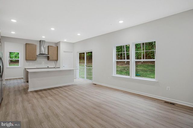 101 KINSEY DR, Prince Frederick, MD 20678