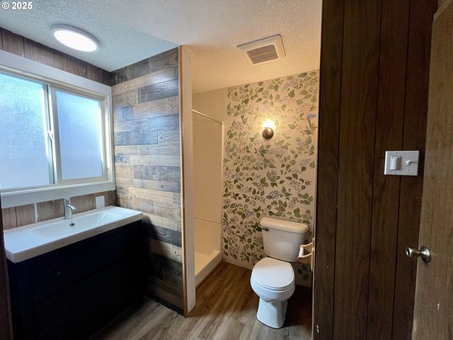 13900 Se HIGHWAY 212 31, Clackamas, OR 97015