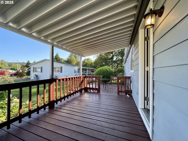 13900 Se HIGHWAY 212 31, Clackamas, OR 97015