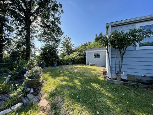13900 Se HIGHWAY 212 31, Clackamas, OR 97015