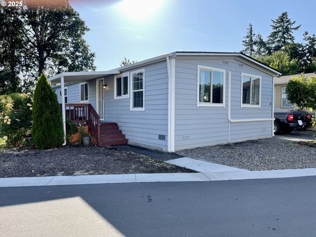 13900 Se HIGHWAY 212 31, Clackamas, OR 97015