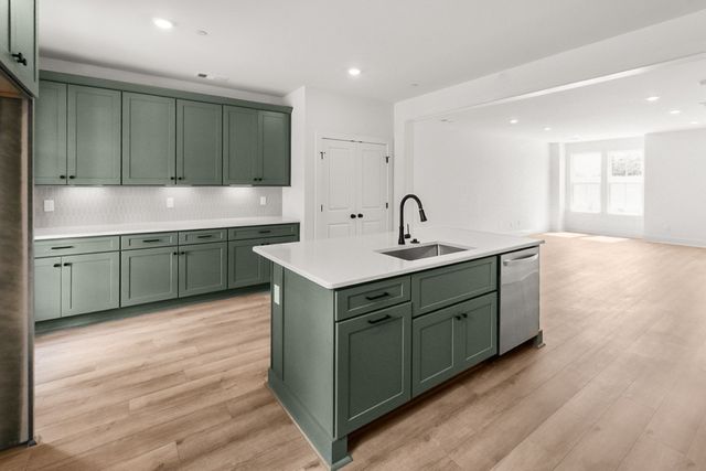 124 Nearwater Place, Hendersonville, TN 37075