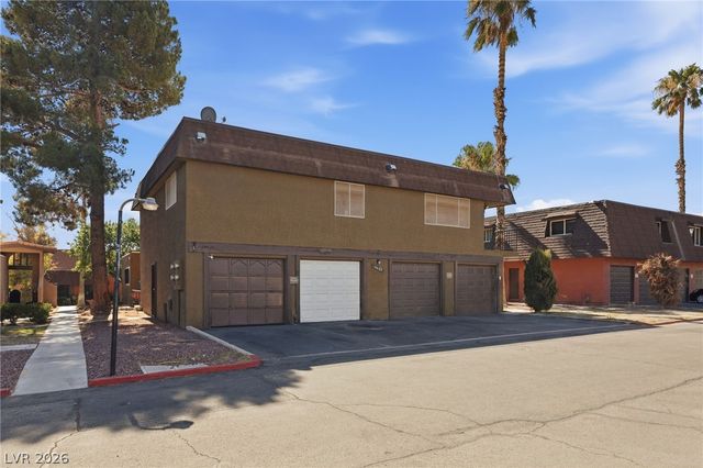 4622 Grand Drive 3, Las Vegas, NV 89169