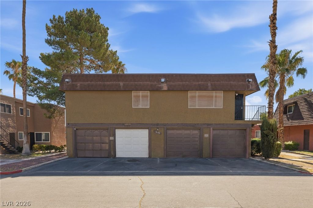 4622 Grand Drive 3, Las Vegas, NV 89169