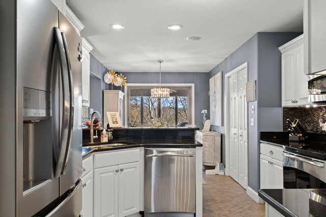 1209 Ledgestone Circle, Branson West, MO 65737