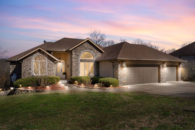 1209 Ledgestone Circle, Branson West, MO 65737
