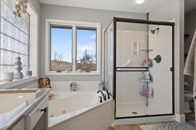 1209 Ledgestone Circle, Branson West, MO 65737