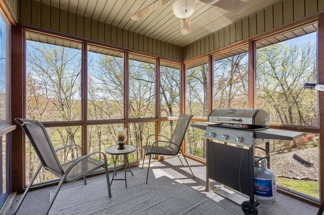 1209 Ledgestone Circle, Branson West, MO 65737