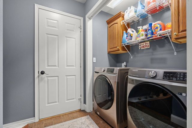 1209 Ledgestone Circle, Branson West, MO 65737