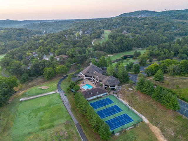 1209 Ledgestone Circle, Branson West, MO 65737