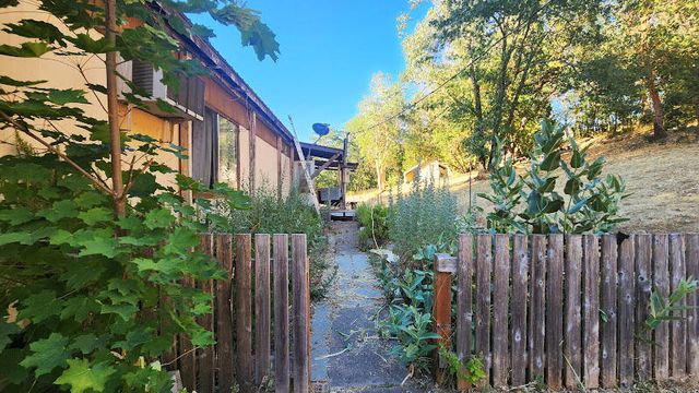 6369 Monument Drive, Grants Pass, OR 97526