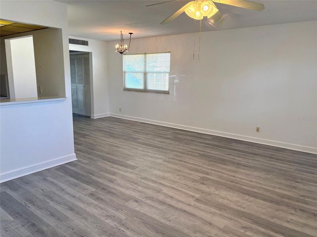 201 BEDFORD STREET 95, Sun City Center, FL 33573