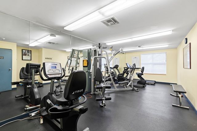 170 Gore St 417, Cambridge, MA 02141