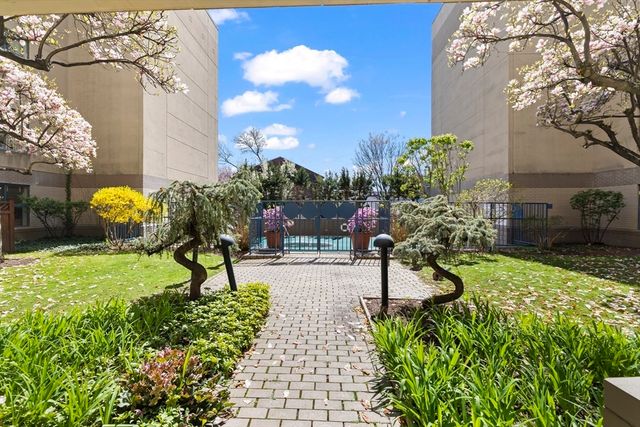 170 Gore St 417, Cambridge, MA 02141