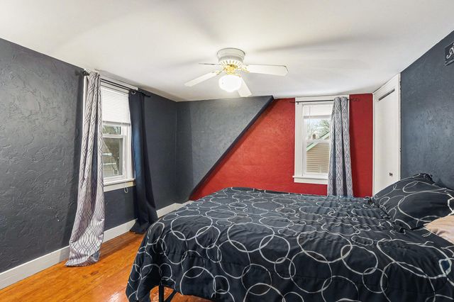 529 Pinecrest Street, Holland Twp, MI 49424