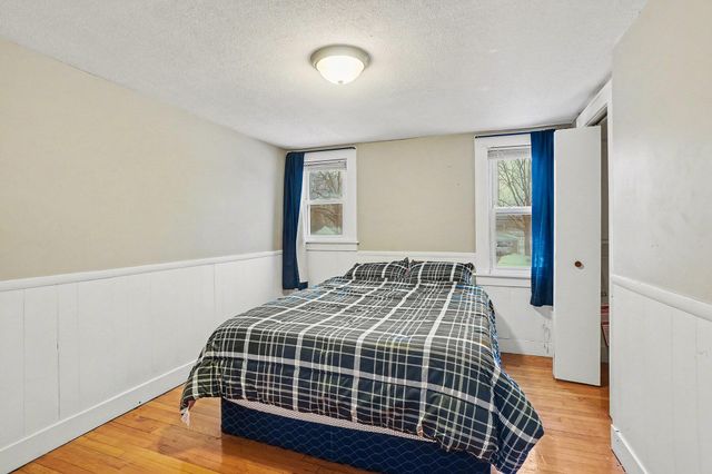 529 Pinecrest Street, Holland Twp, MI 49424