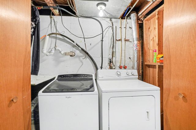 529 Pinecrest Street, Holland Twp, MI 49424