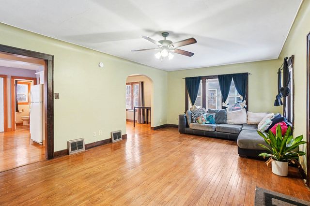 529 Pinecrest Street, Holland Twp, MI 49424