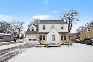 529 Pinecrest Street, Holland Twp, MI 49424