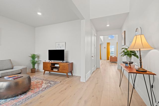 1285 E GRANTHAM WAY, Kaysville, UT 84037