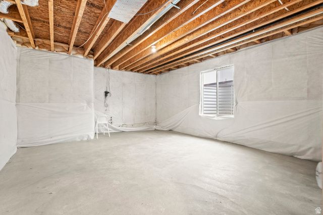 1285 E GRANTHAM WAY, Kaysville, UT 84037