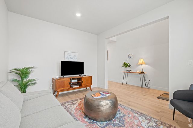 1285 E GRANTHAM WAY, Kaysville, UT 84037