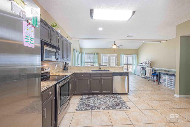 689 Ridgewood Drive, Daphne, AL 36526