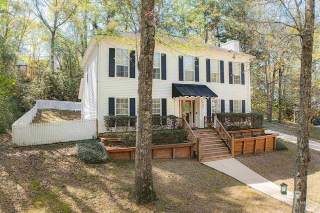 689 Ridgewood Drive, Daphne, AL 36526