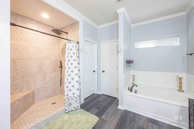 689 Ridgewood Drive, Daphne, AL 36526