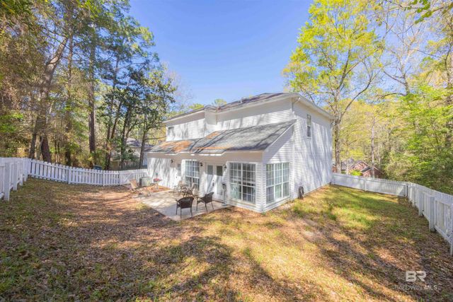 689 Ridgewood Drive, Daphne, AL 36526