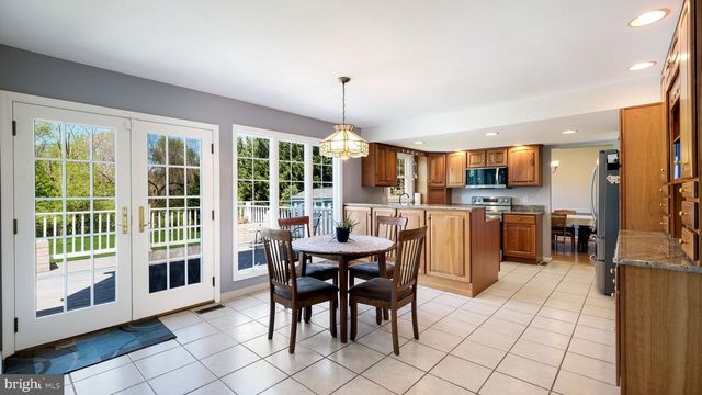 634 CONESTOGA LN, Lansdale, PA 19446