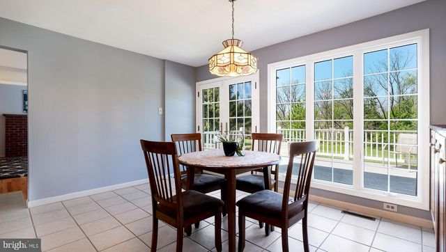 634 CONESTOGA LN, Lansdale, PA 19446