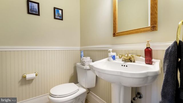 634 CONESTOGA LN, Lansdale, PA 19446
