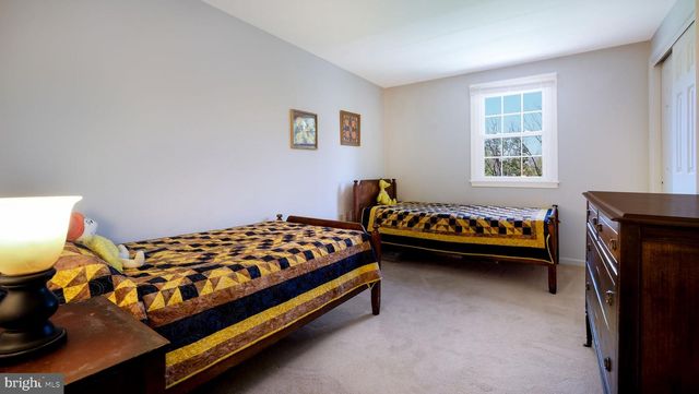 634 CONESTOGA LN, Lansdale, PA 19446
