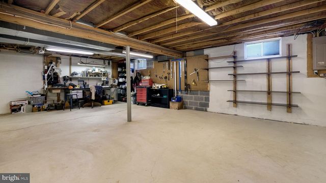 634 CONESTOGA LN, Lansdale, PA 19446
