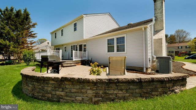 634 CONESTOGA LN, Lansdale, PA 19446