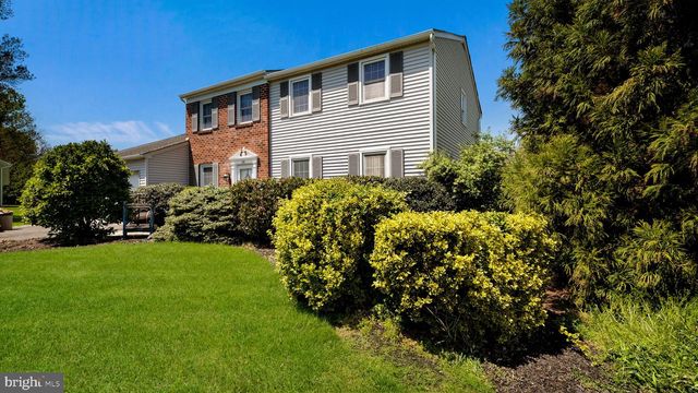 634 CONESTOGA LN, Lansdale, PA 19446
