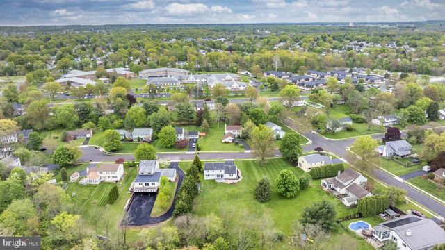 634 CONESTOGA LN, Lansdale, PA 19446