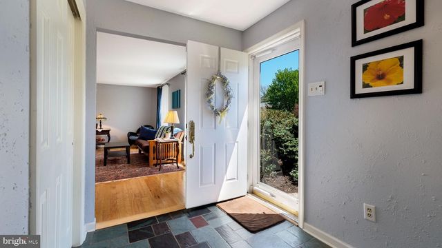 634 CONESTOGA LN, Lansdale, PA 19446