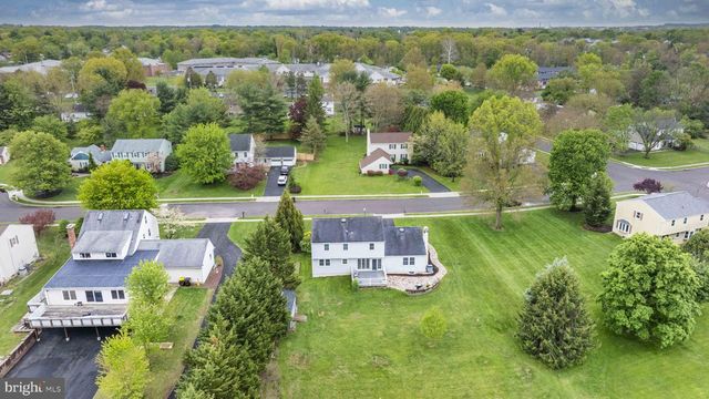 634 CONESTOGA LN, Lansdale, PA 19446