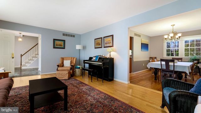 634 CONESTOGA LN, Lansdale, PA 19446