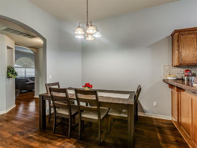 1000 Westridge Drive, Yukon, OK 73099